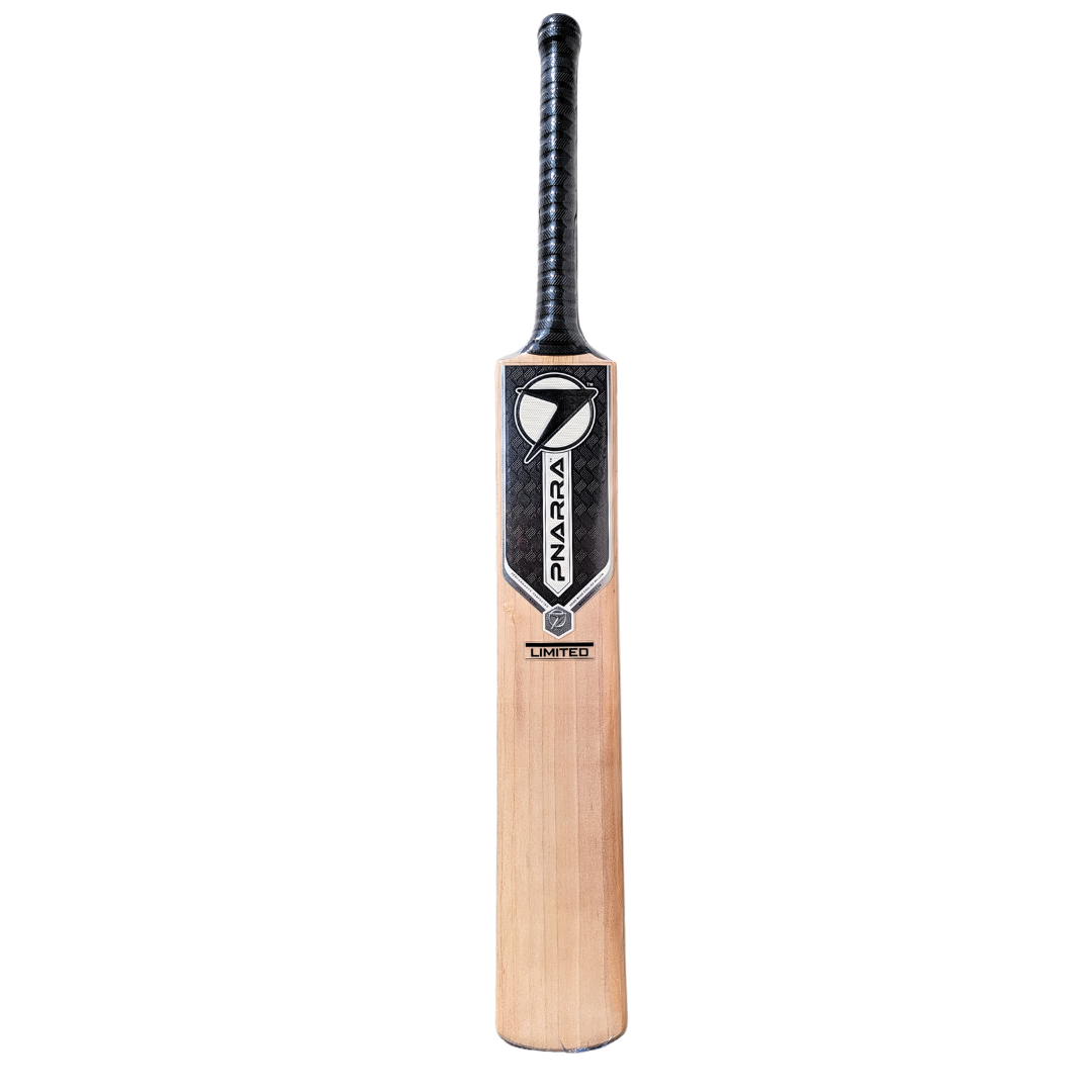 PNARRA Limited Bat sweet spot with clear grain structure for optimal performance
