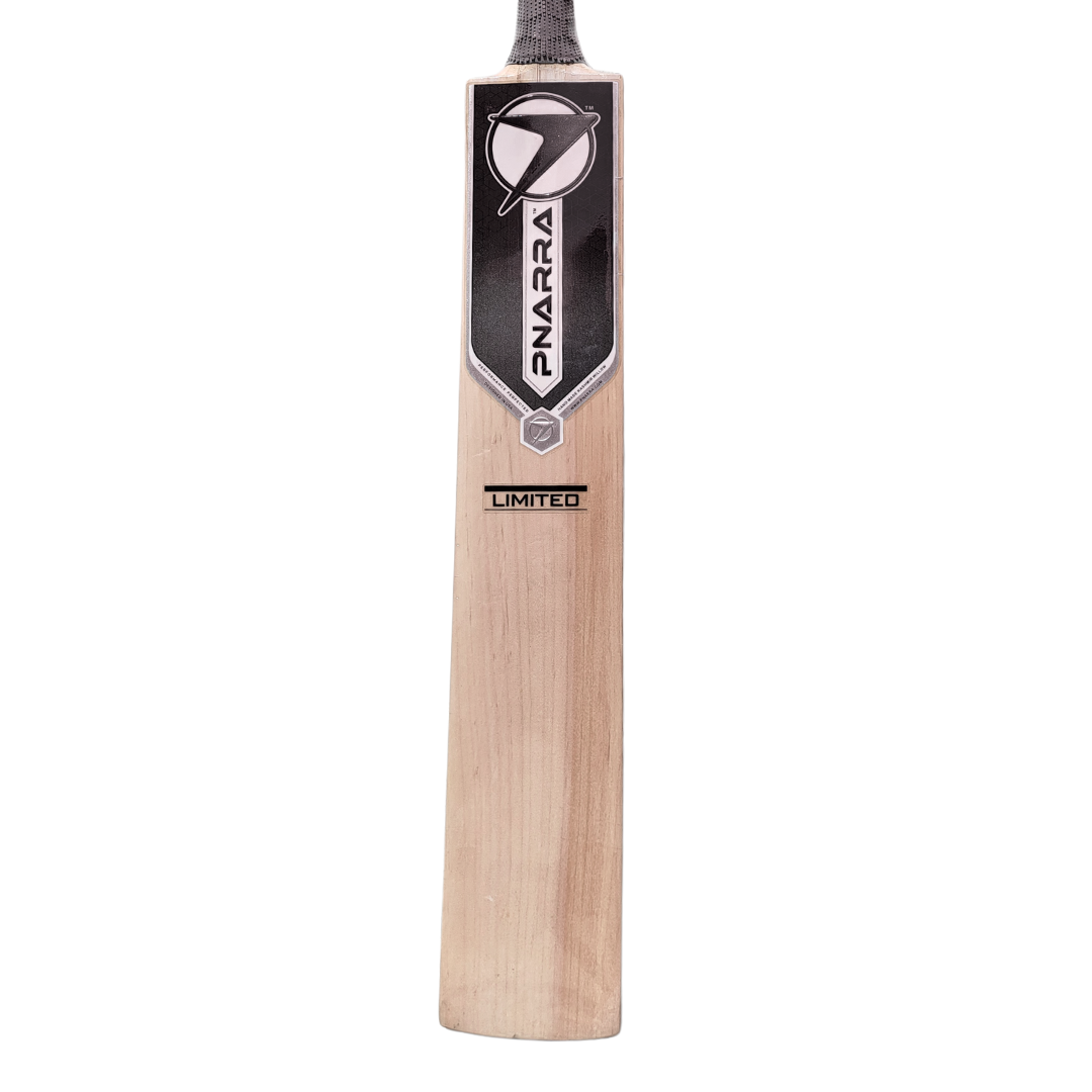 PNARRA Limited Edition Kashmir Willow Bat showing massive concave edges