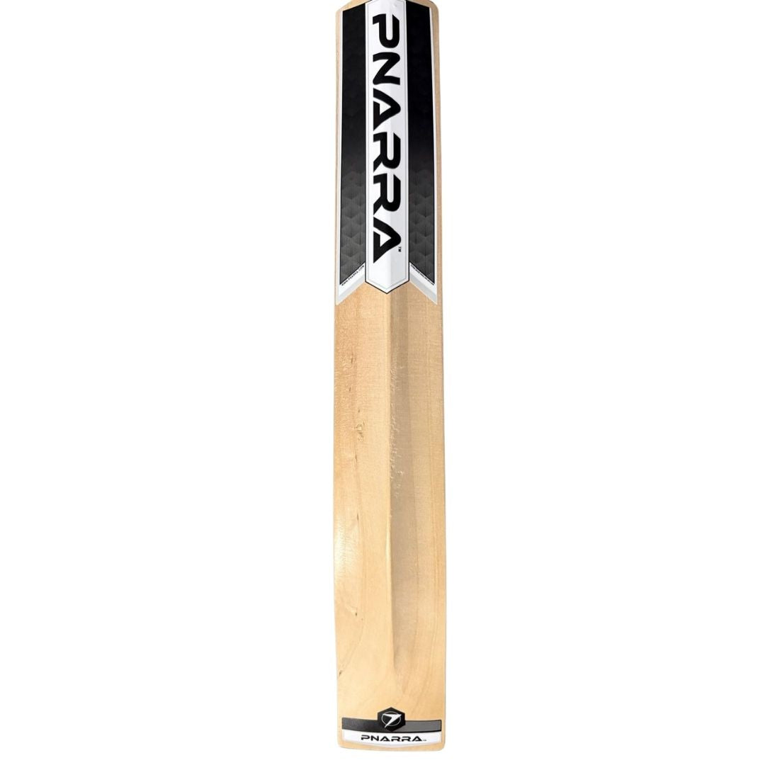 Close-up of the spine profile on the PNARRA Middler Cricket Bat