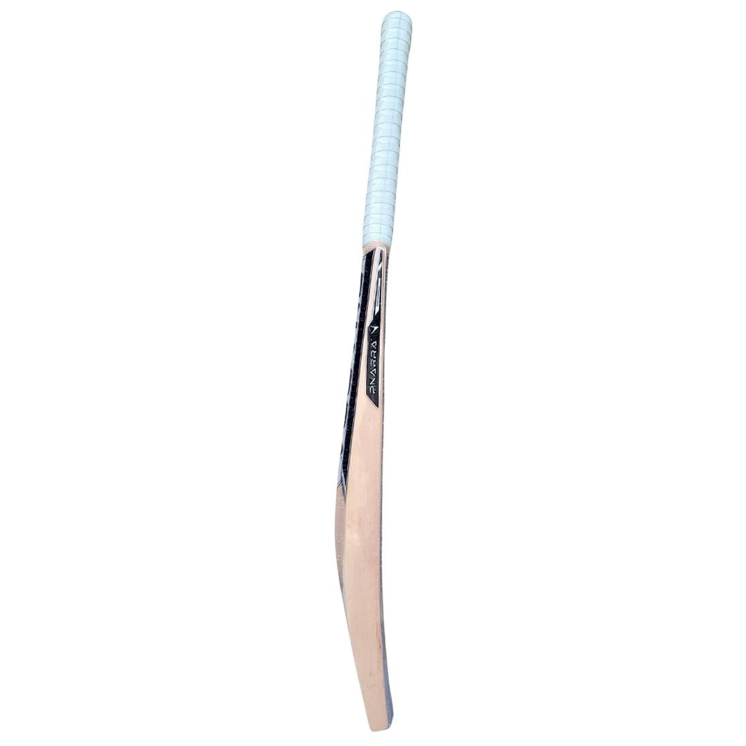 Kashmir Willow Grade 3 cricket bat by PNARRA with power-packed profile and clean face