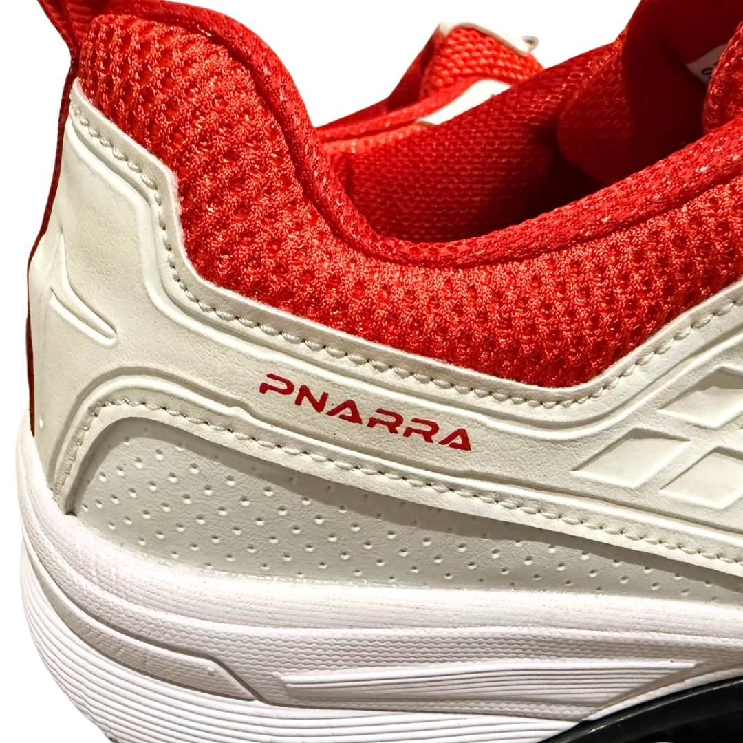 PNARRA white cricket shoes heel support