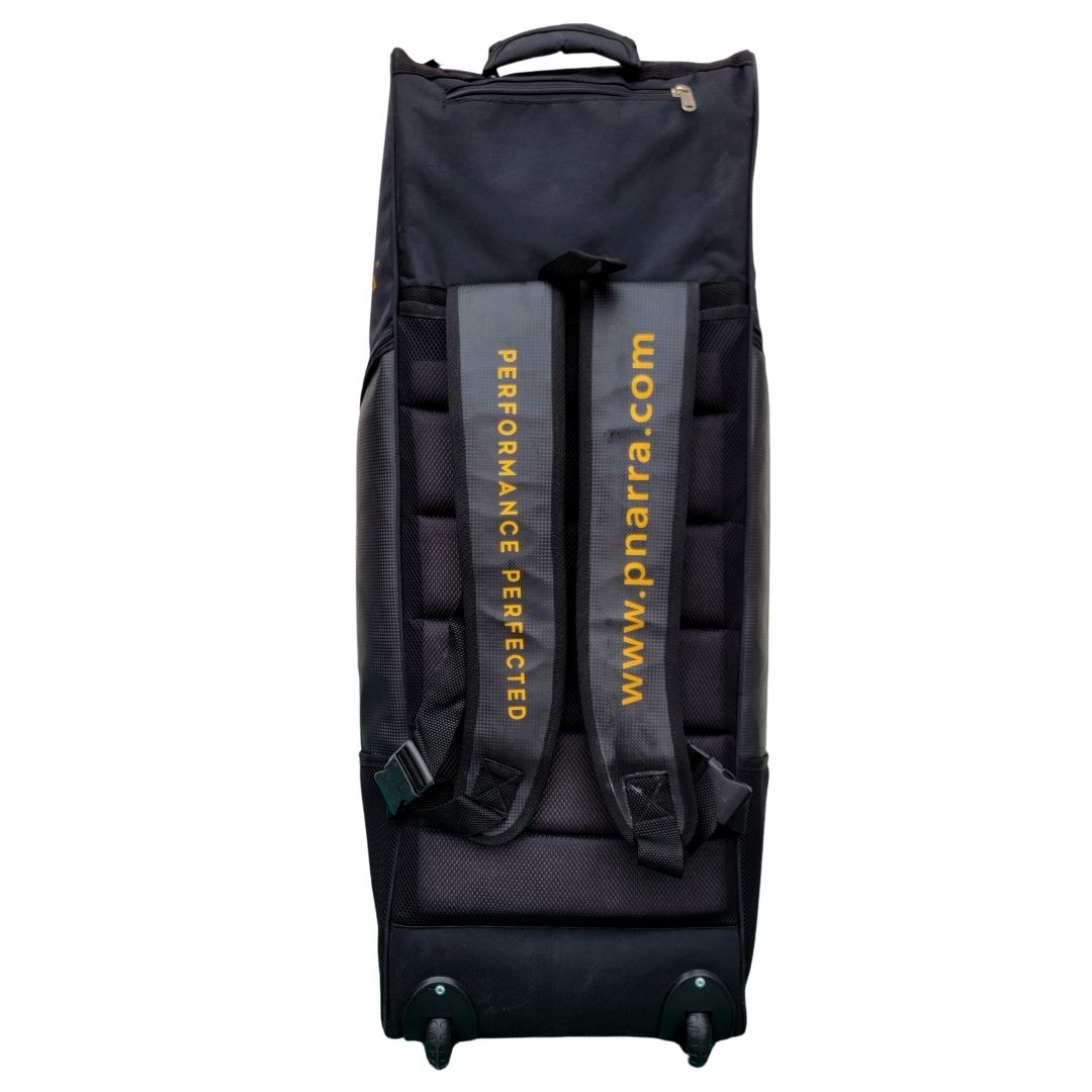 PNARRA Player Series Duffel kit Bag | Full Size | Shoulder Straps