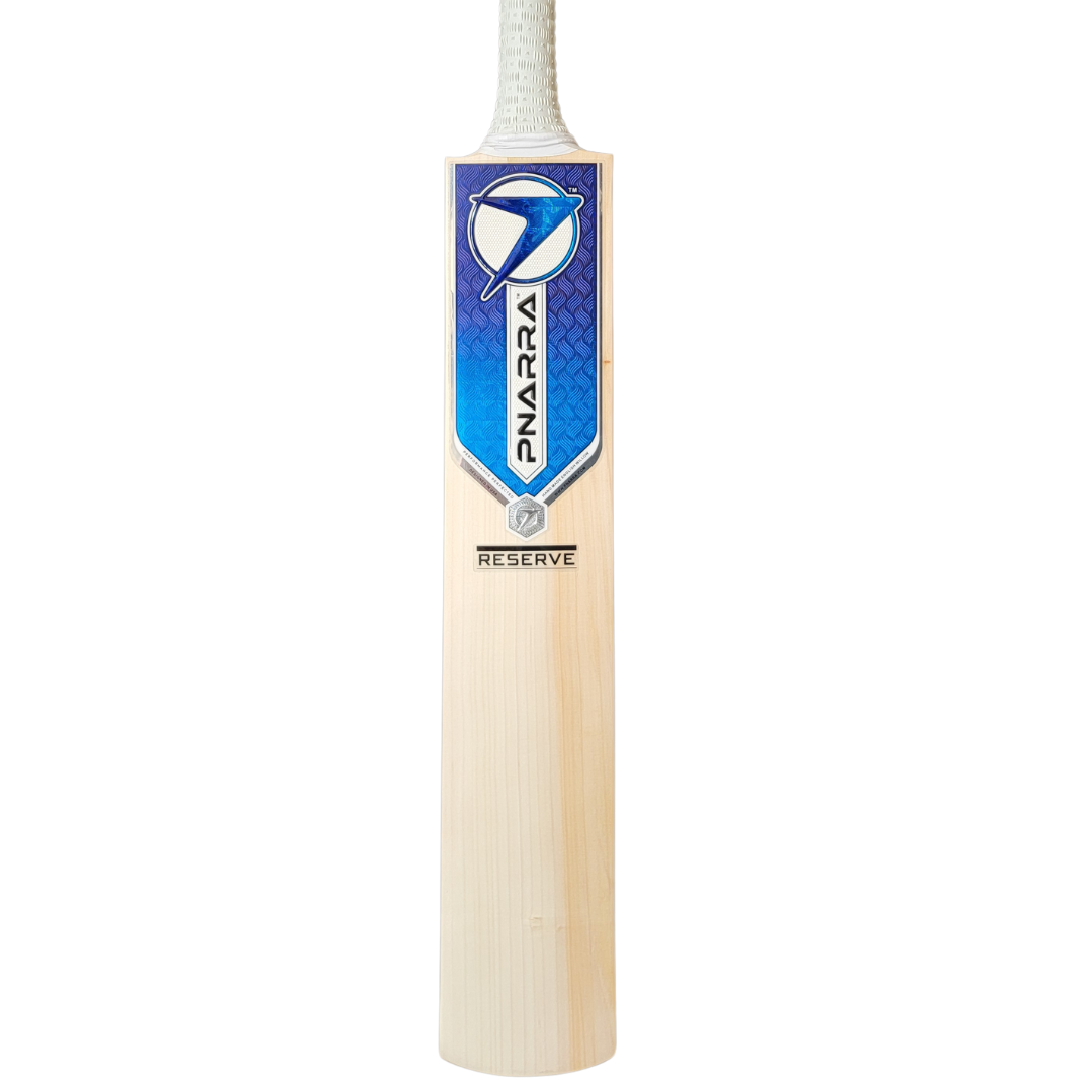 PNARRA Reserve Edition English Willow Bat showcasing 9-12 straight grains